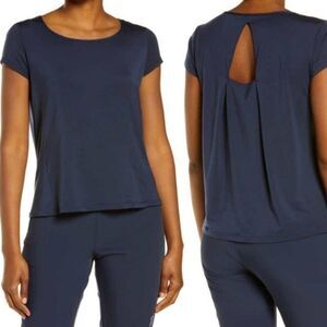 ON Cloud Active T-Breathe Women's Navy Split V-Back T-Shirt Size Small